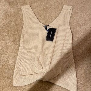 BNWT!! Crochet v neck tank